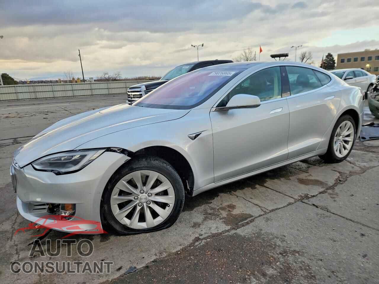 TESLA MODEL S 2017 - 5YJSA1E21HF225000