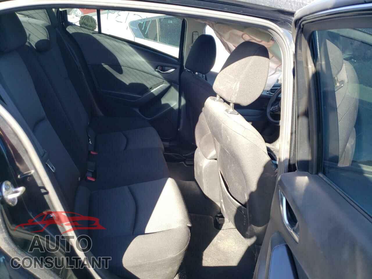 MAZDA 3 2017 - JM1BN1U71H1129331