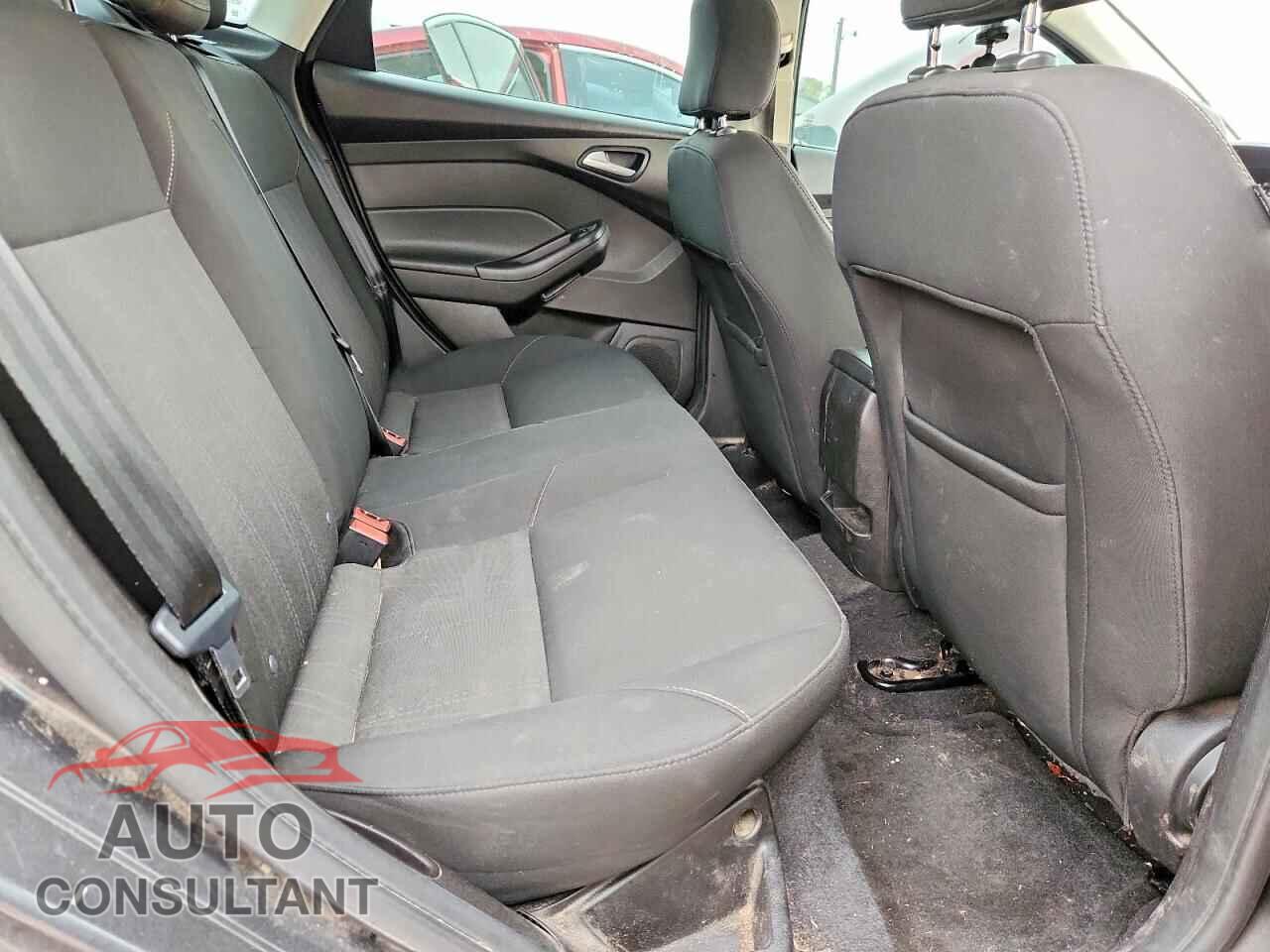 FORD FOCUS 2016 - 1FADP3F21GL361243