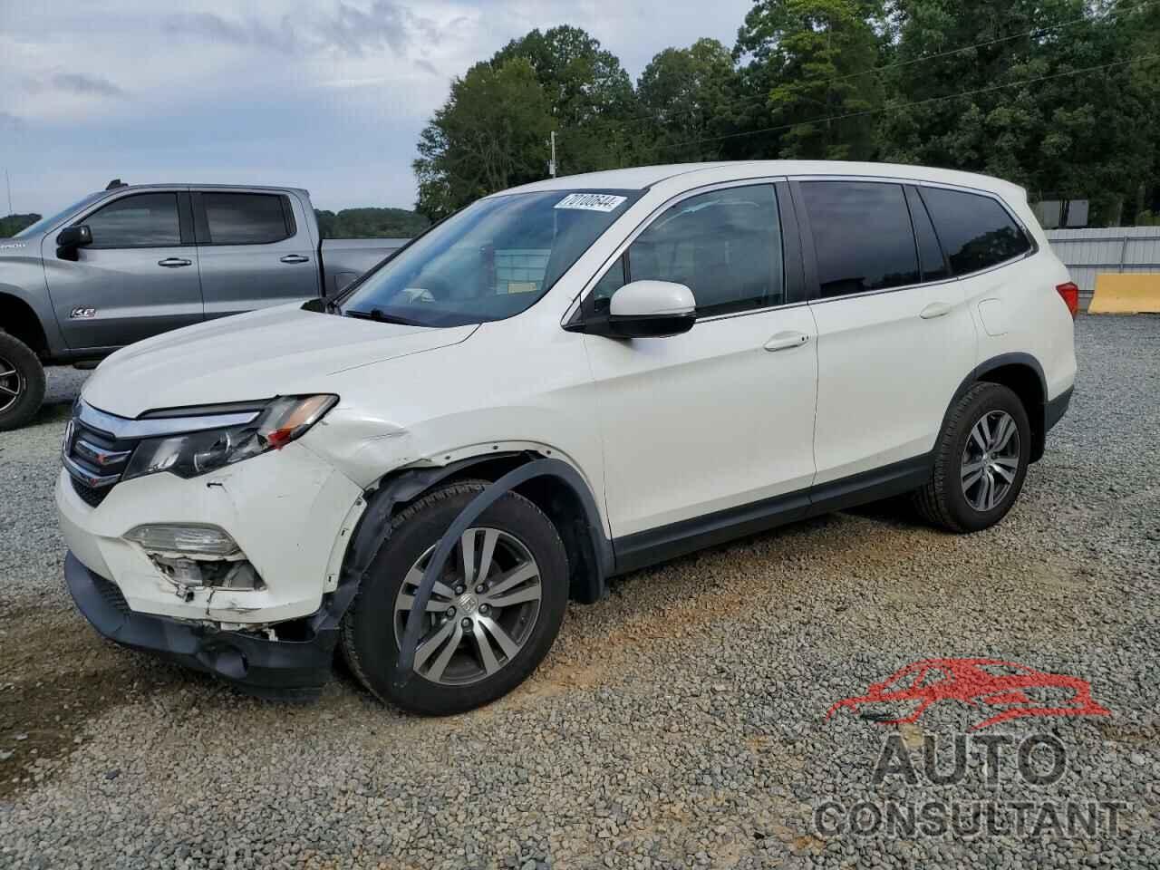 HONDA PILOT 2017 - 5FNYF5H39HB018751