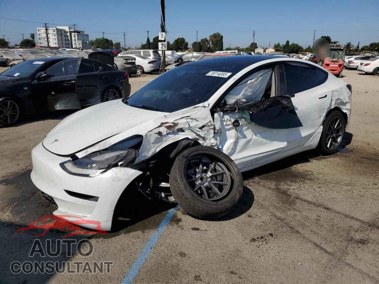 TESLA MODEL 3 2023 - 5YJ3E1EA8PF589655