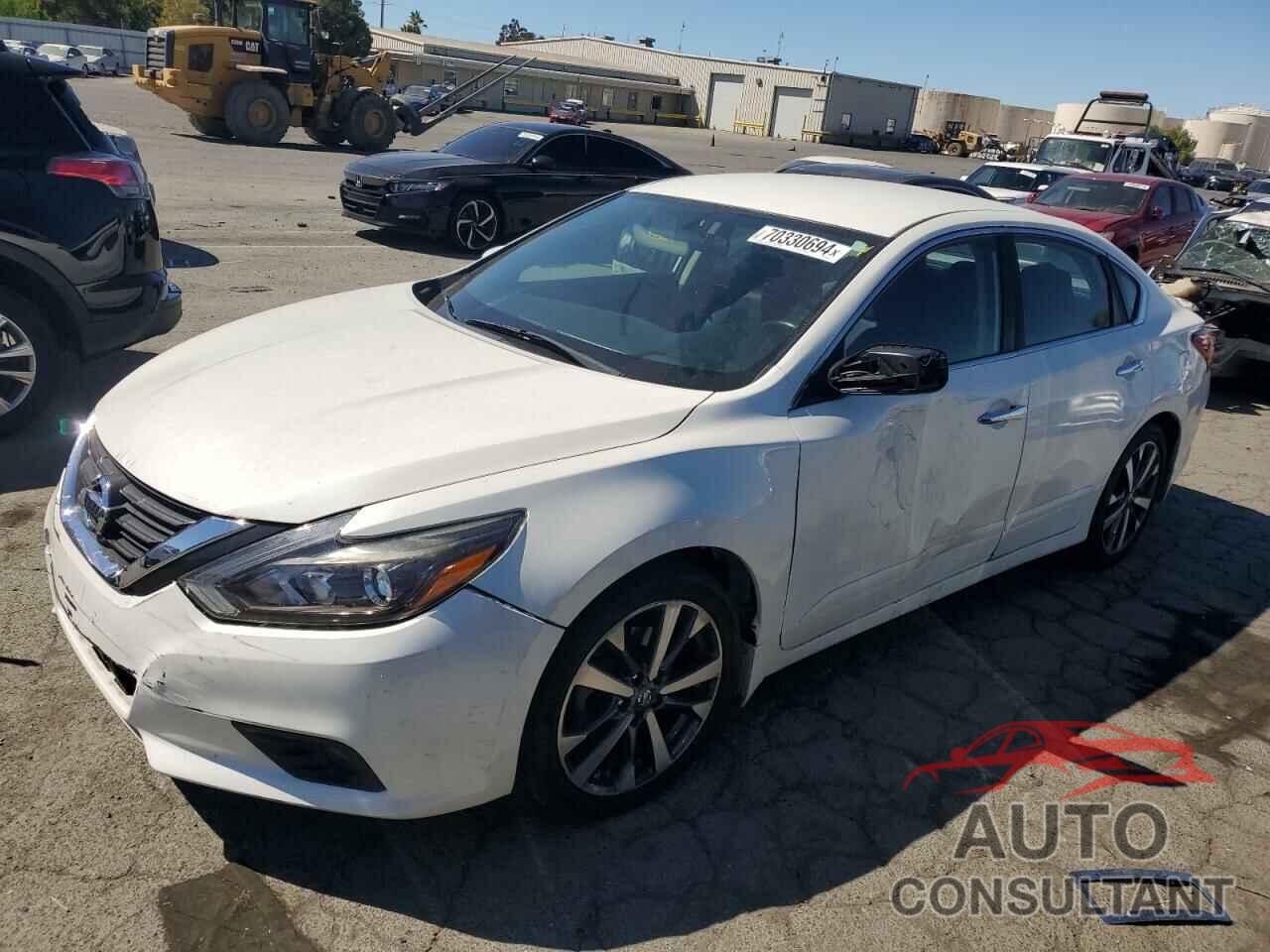 NISSAN ALTIMA 2017 - 1N4AL3AP7HC114246