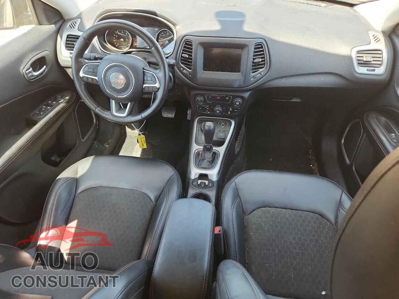 JEEP COMPASS 2019 - 3C4NJDBB0KT767457