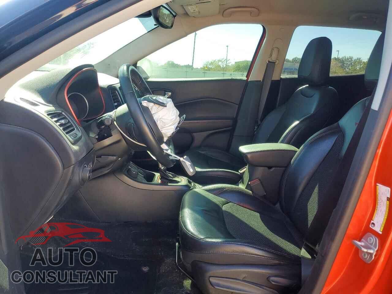 JEEP COMPASS 2018 - 3C4NJDDB7JT198697