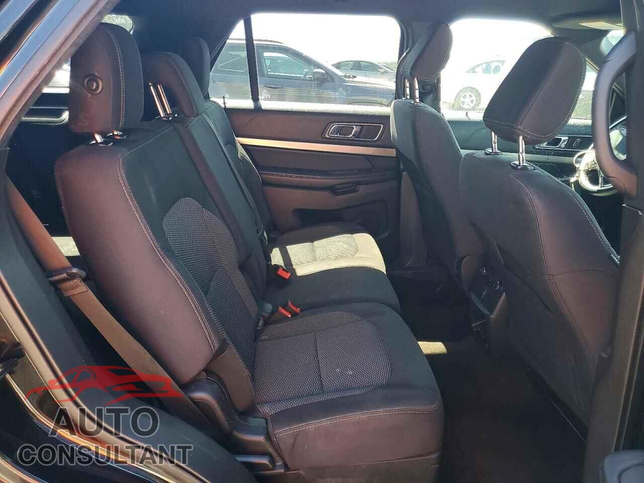 FORD EXPLORER 2018 - 1FM5K7D89JGB47852