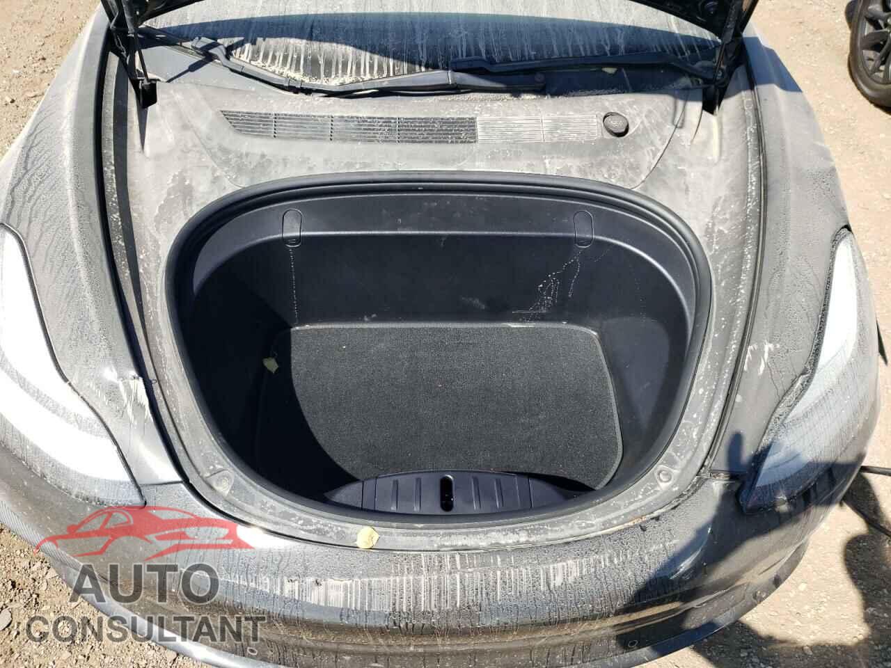 TESLA MODEL 3 2018 - 5YJ3E1EA4JF109070