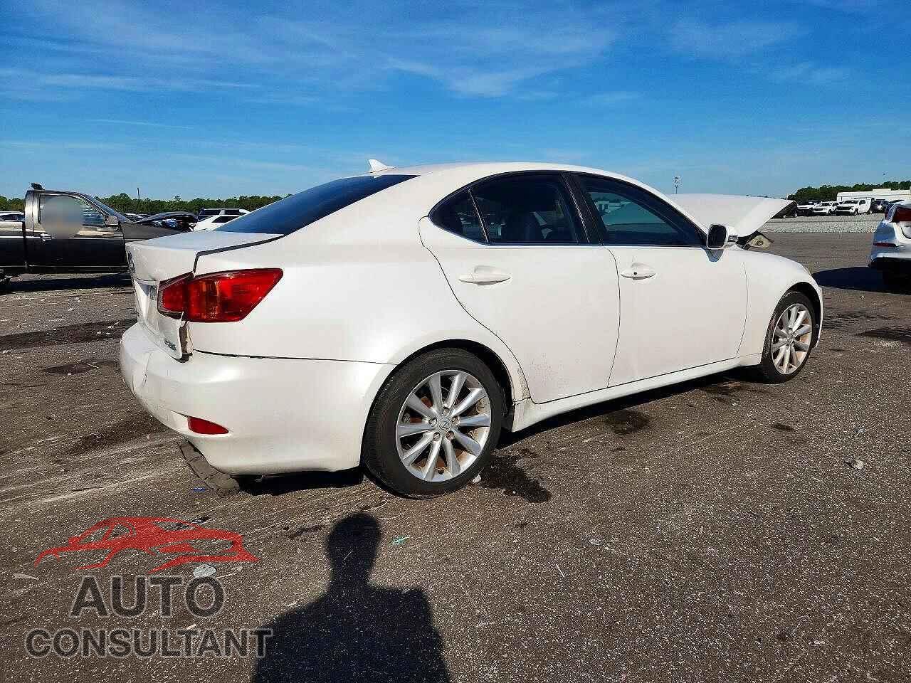 LEXUS IS 2010 - JTHBF5C24A5108285