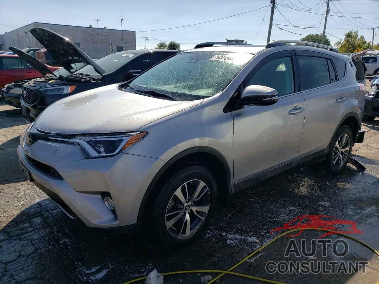 TOYOTA RAV4 2018 - 2T3RFREV0JW732270