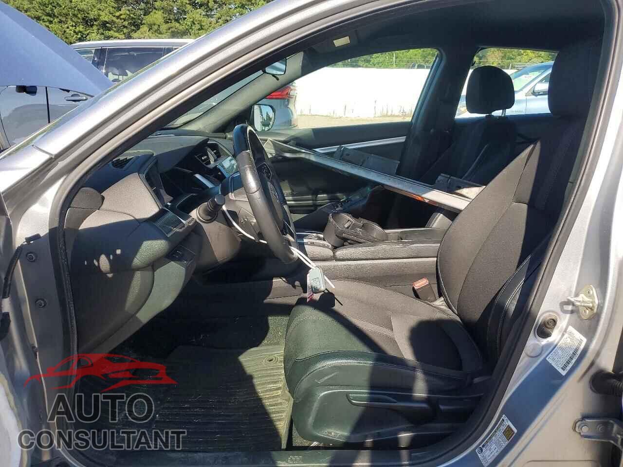 HONDA CIVIC 2019 - 2HGFC2F84KH556029