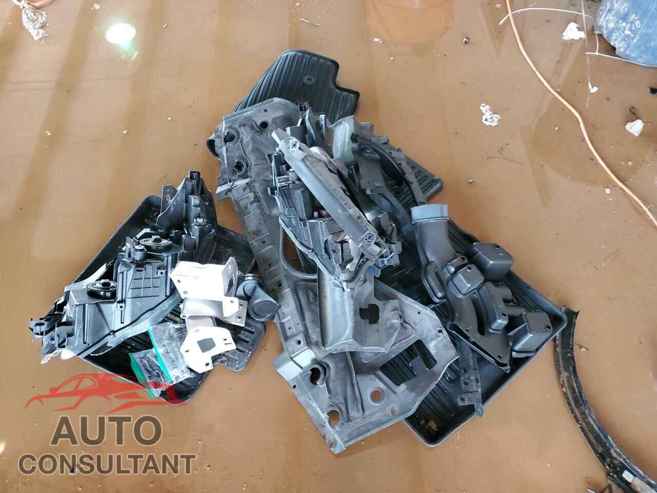 HONDA PILOT 2017 - 5FNYF5H59HB010134