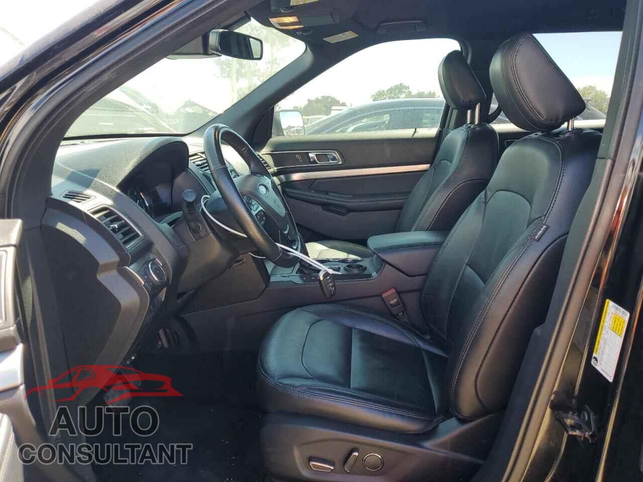 FORD EXPLORER 2018 - 1FM5K7D85JGB60131
