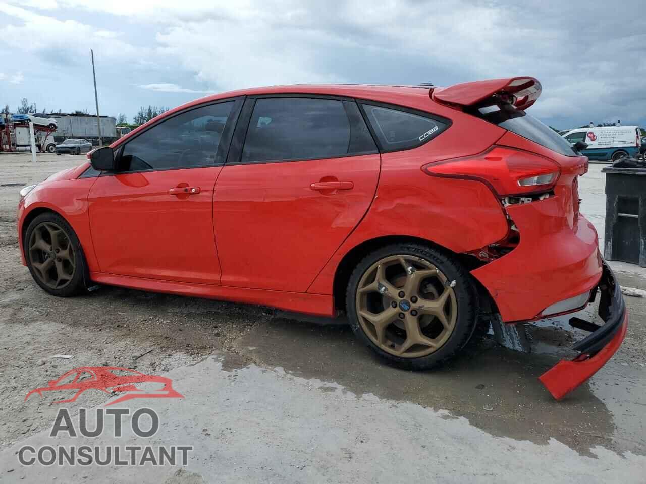FORD FOCUS 2017 - 1FADP3L9XHL228077
