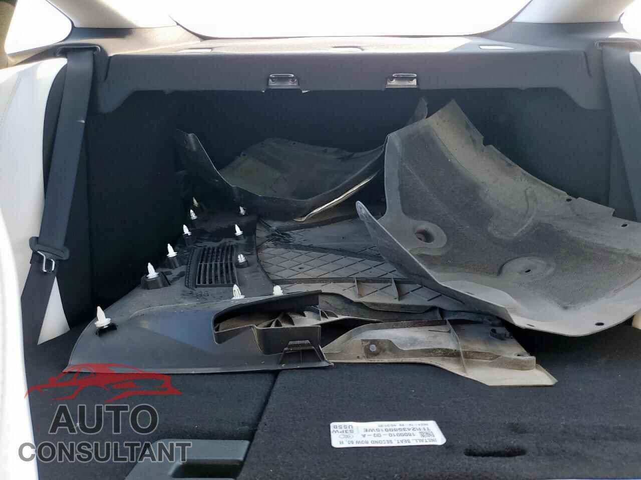 TESLA MODEL 3 2025 - 5YJ3E1EA9SF922194
