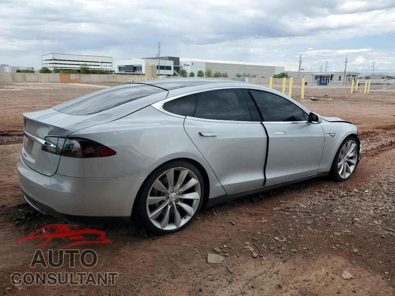 TESLA MODEL S 2012 - 5YJSA1DN8CFS00339