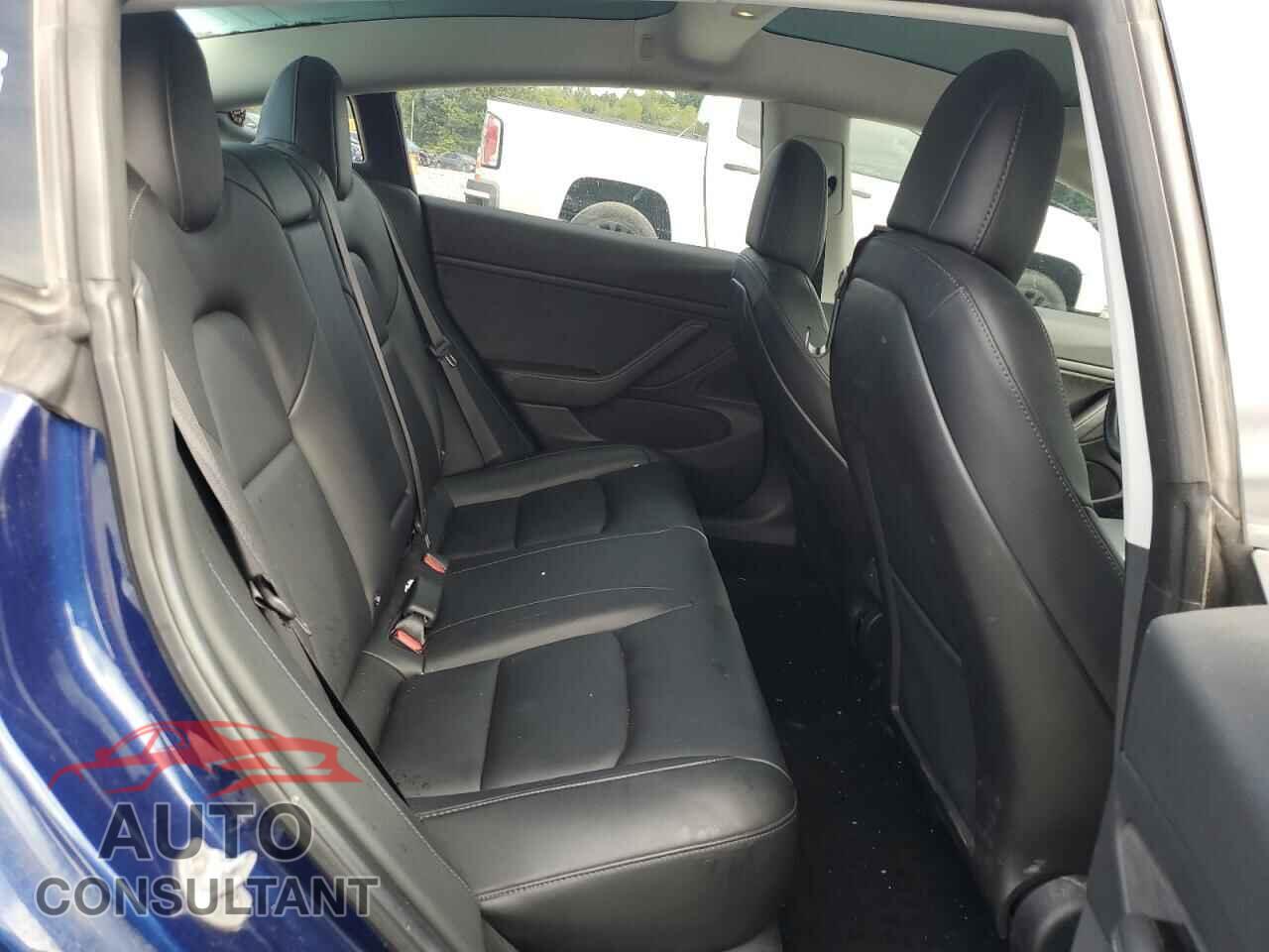 TESLA MODEL 3 2018 - 5YJ3E1EA0JF164342