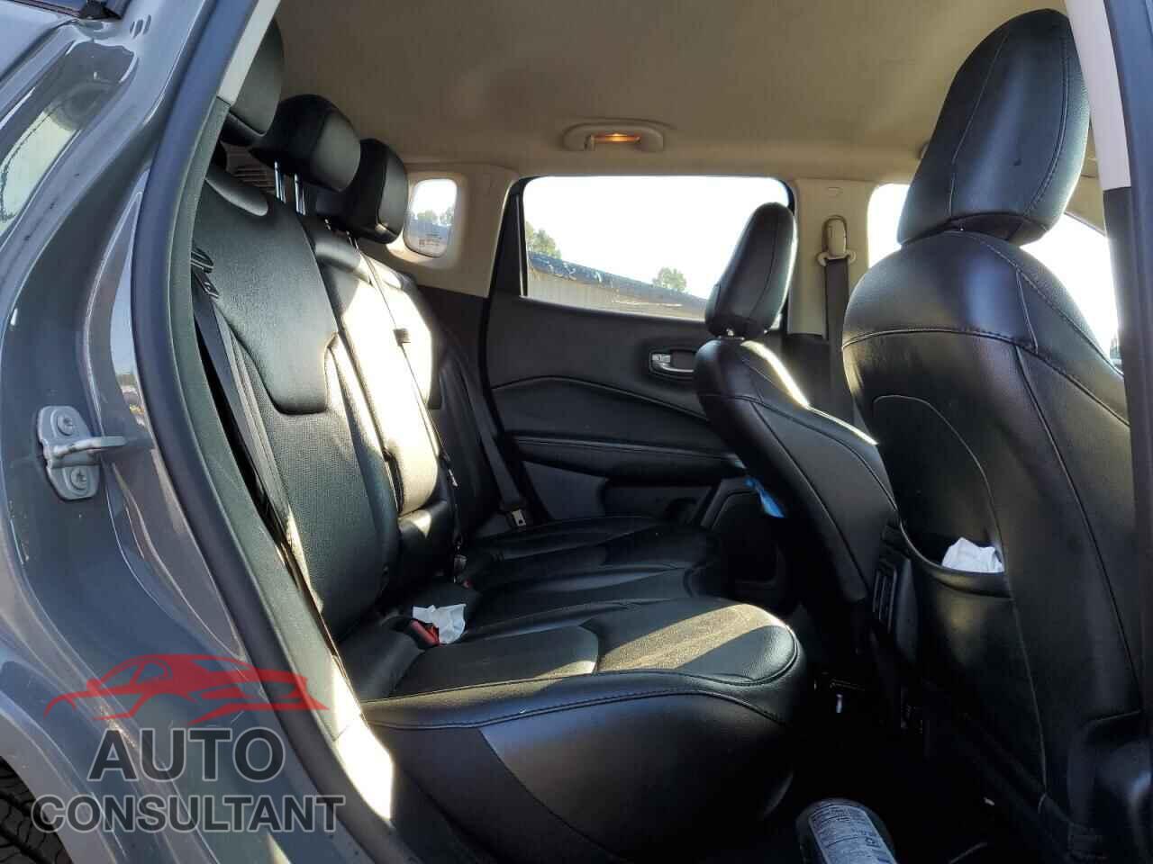 JEEP COMPASS 2020 - 3C4NJDCB0LT208667