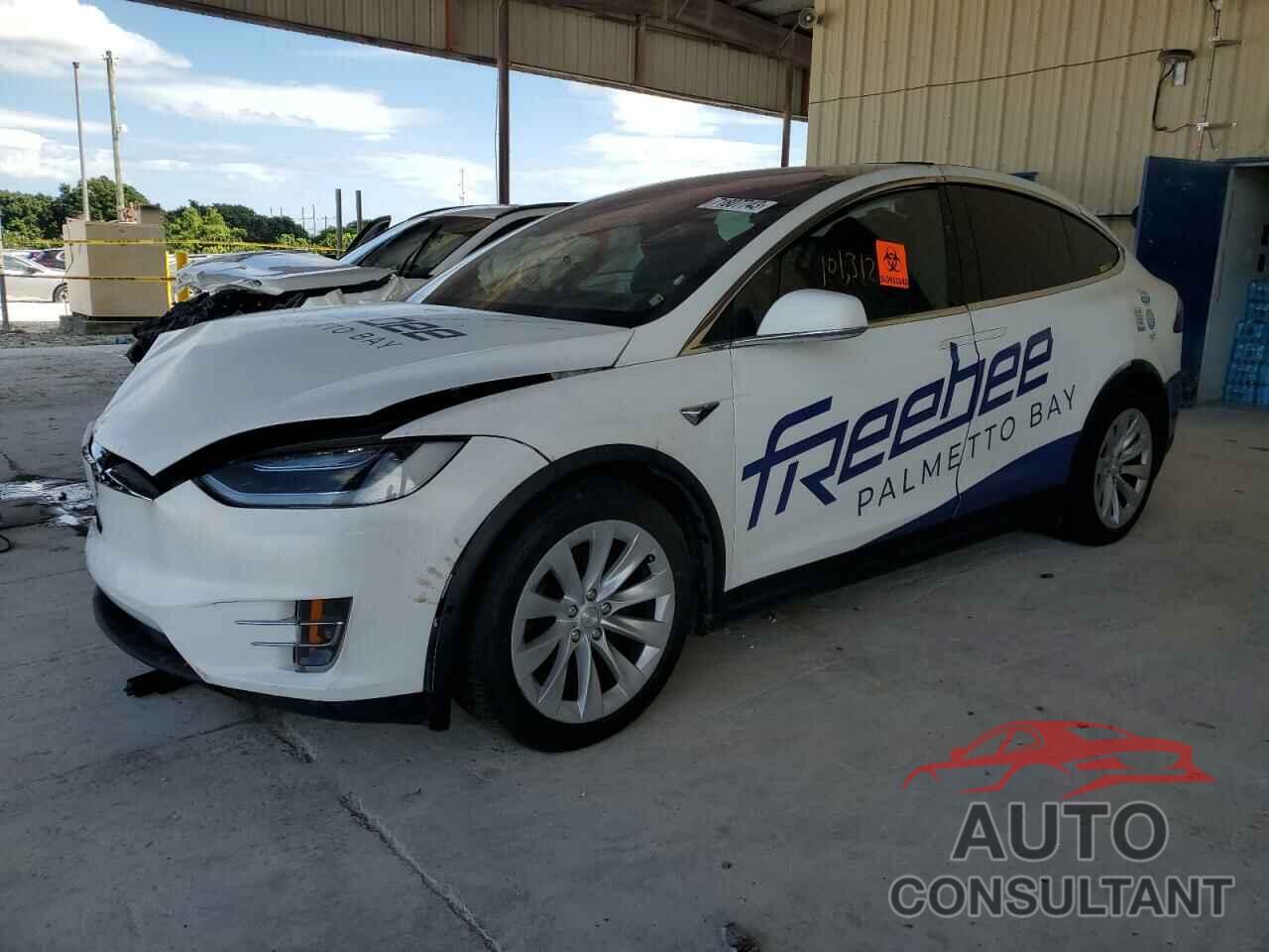 TESLA MODEL X 2016 - 5YJXCBE24GF023756