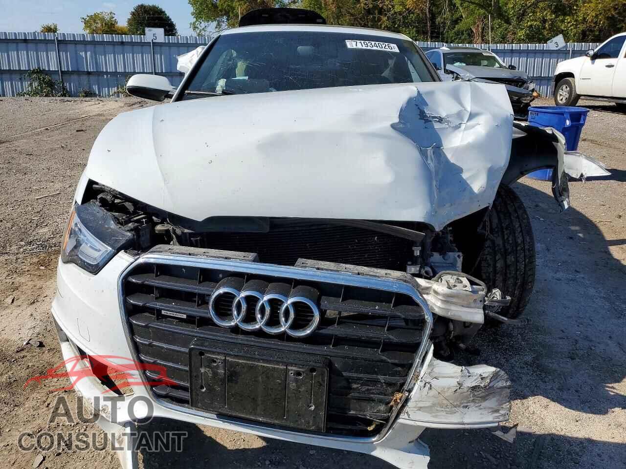 AUDI A5 2013 - WAUDFBFR3DA064578