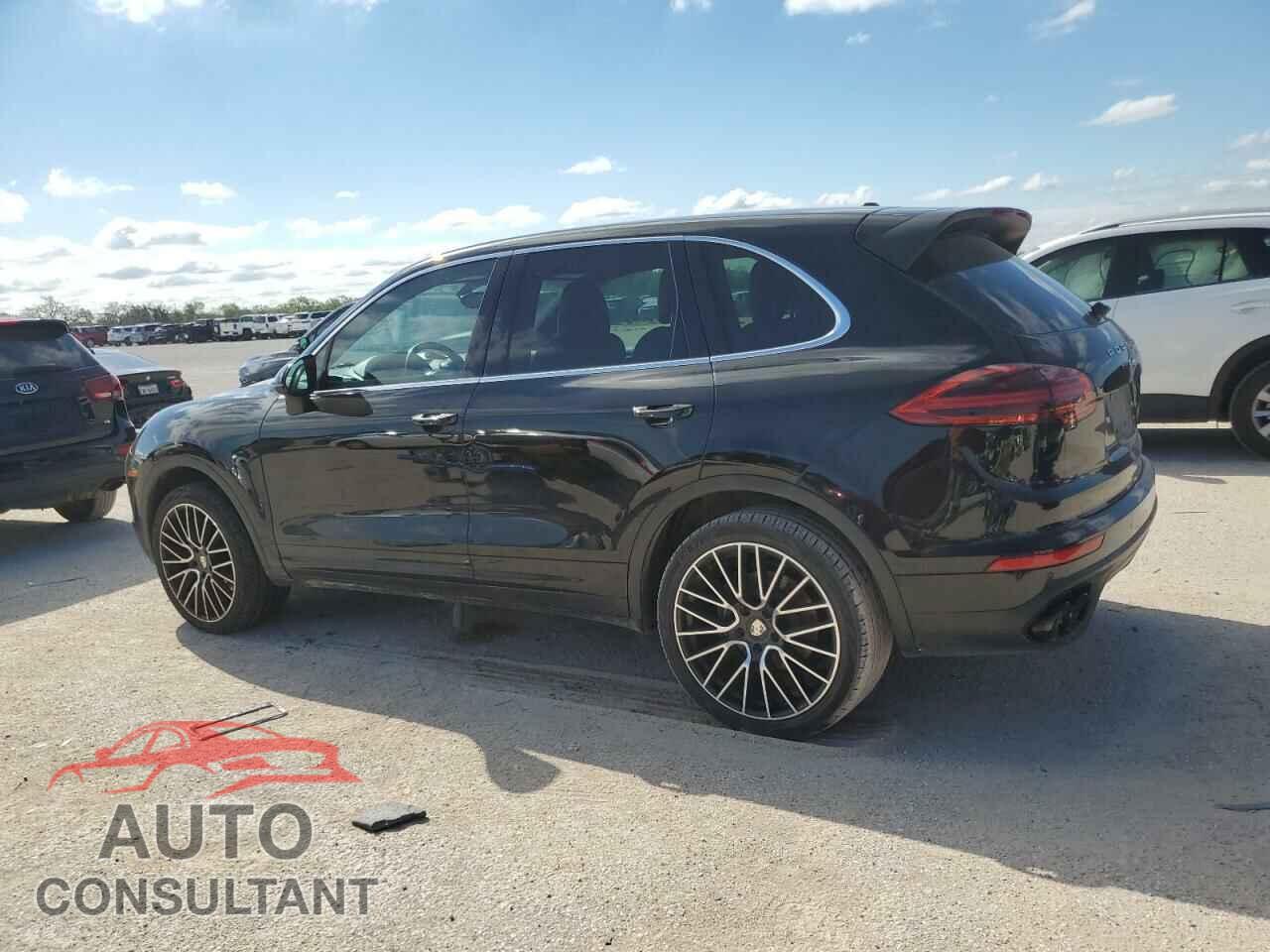 PORSCHE CAYENNE 2018 - WP1AA2A27JKA04421