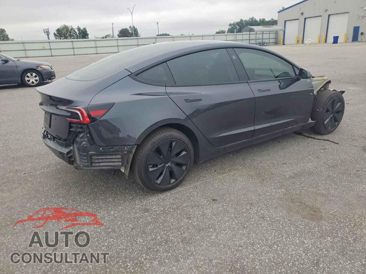 TESLA MODEL 3 2025 - 5YJ3E1EA2SF901008