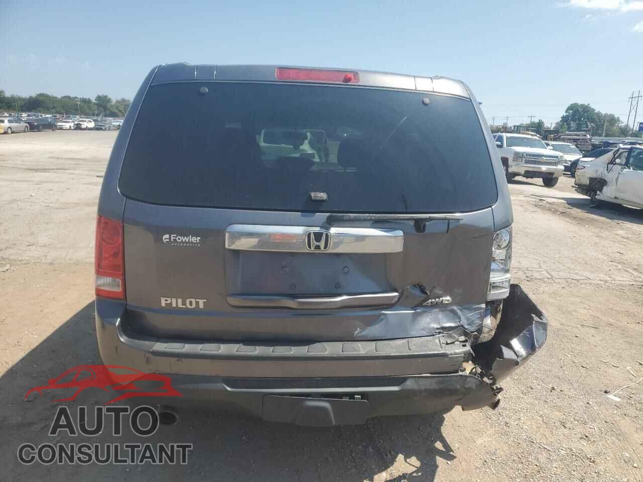 HONDA PILOT 2015 - 5FNYF4H41FB012278