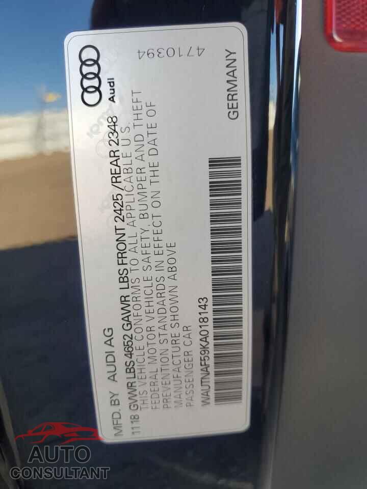 AUDI A5 2019 - WAUTNAF59KA018143
