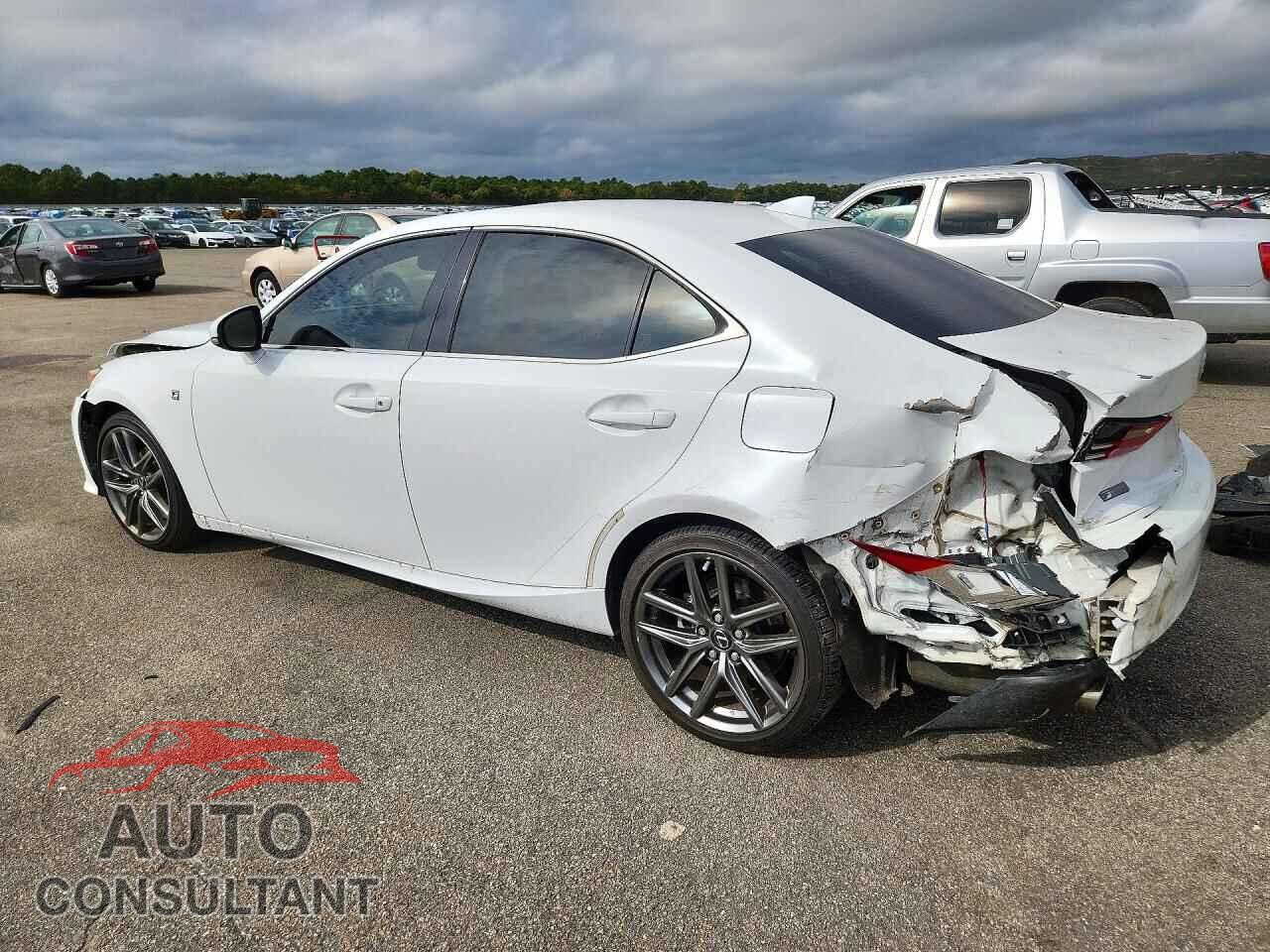 LEXUS IS 2015 - JTHCF1D20F5028839