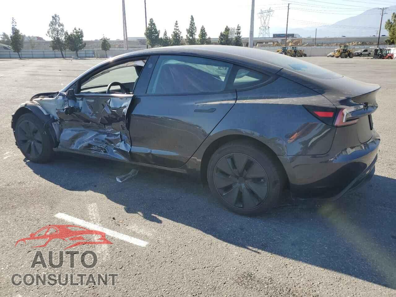 TESLA MODEL 3 2024 - 5YJ3E1EA0RF824973