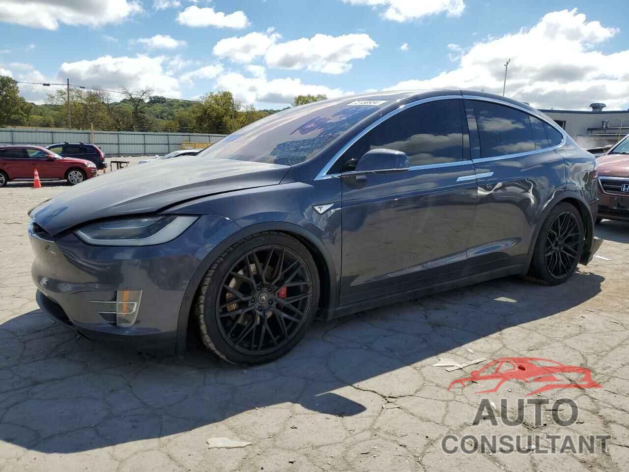 TESLA MODEL X 2016 - 5YJXCBE45GF000519