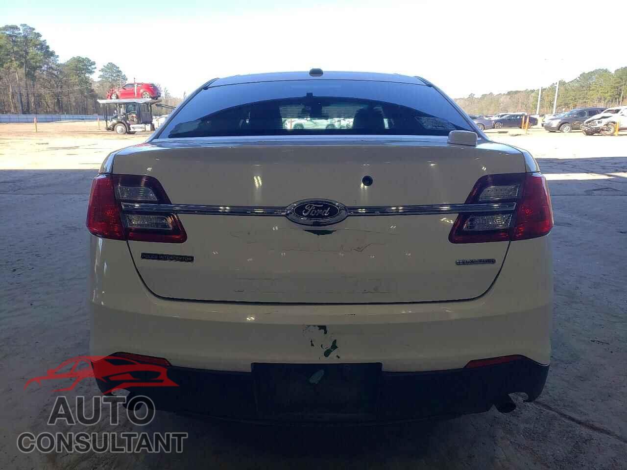 FORD TAURUS 2019 - 1FAHP2L81KG103276