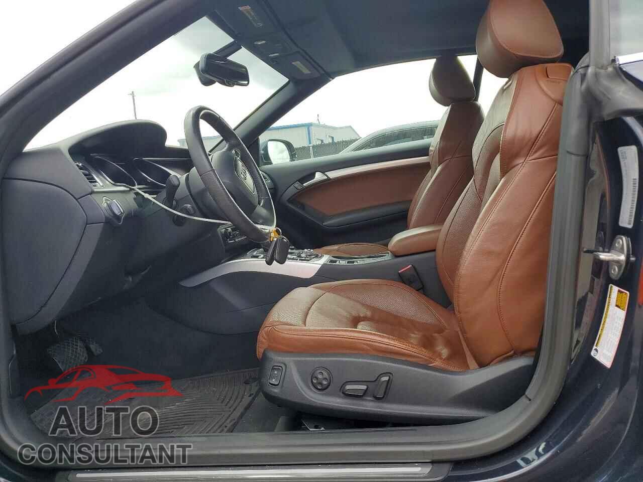 AUDI A5 2012 - WAULFAFH8CN002775