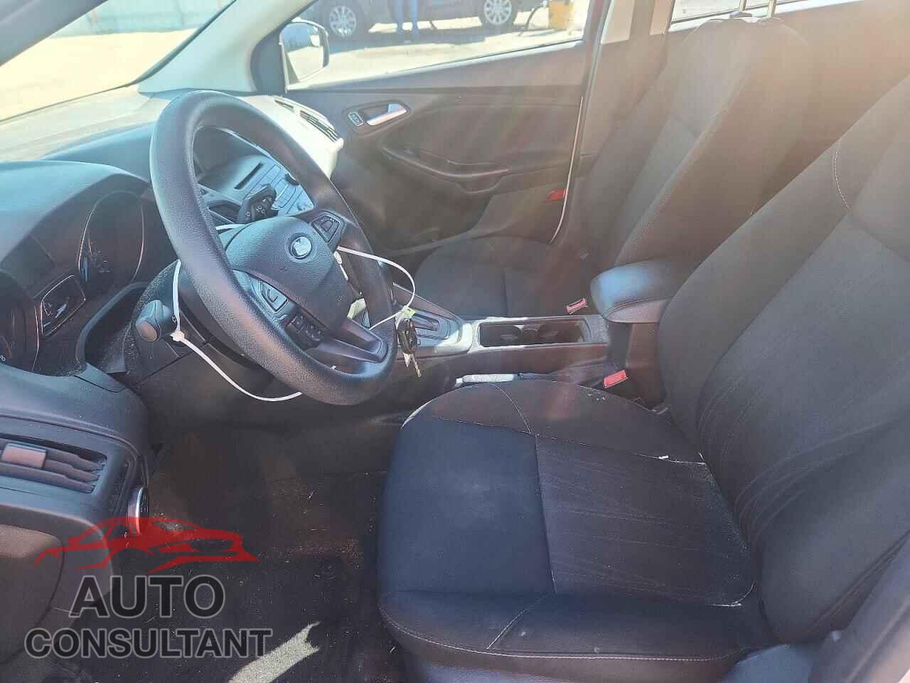 FORD FOCUS 2016 - 1FADP3FE8GL385713