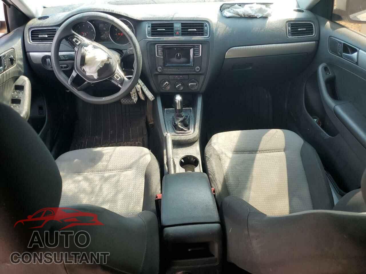 VOLKSWAGEN JETTA 2017 - 3VW2B7AJ4HM319328