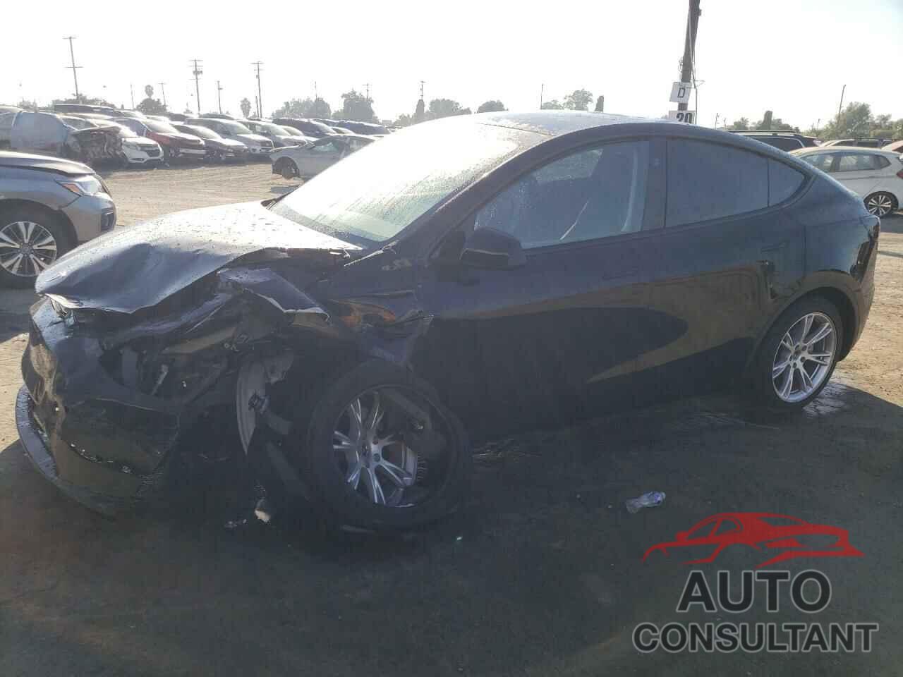 TESLA MODEL Y 2023 - 7SAYGDEE9PF885257