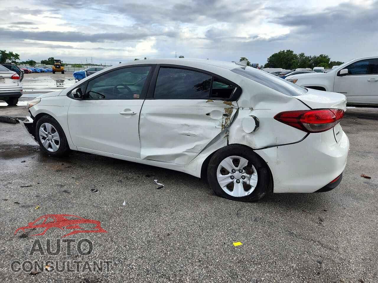 KIA FORTE 2017 - 3KPFK4A7XHE082572