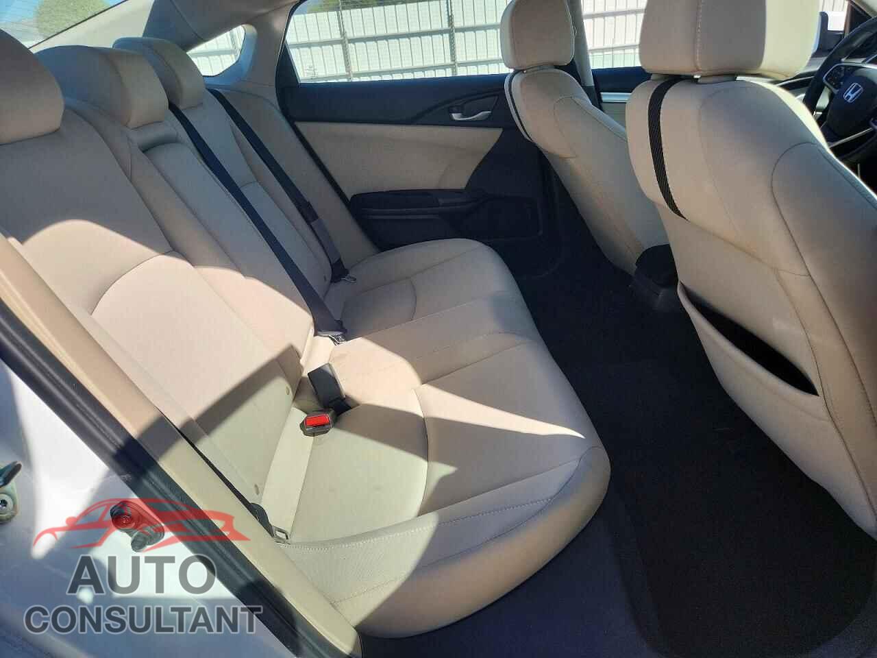 HONDA CIVIC 2017 - 2HGFC2F77HH540083