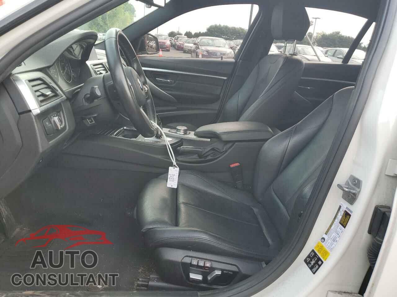 BMW 3 SERIES 2018 - WBA8D9C55JA013922