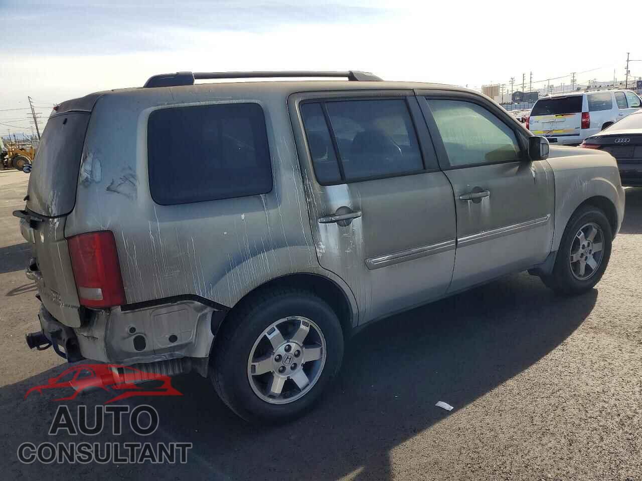 HONDA PILOT 2011 - 5FNYF4H90BB062644
