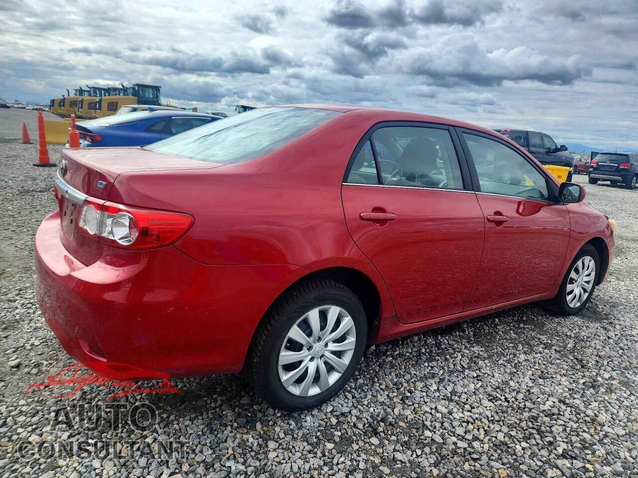 TOYOTA COROLLA 2013 - 2T1BU4EEXDC024942