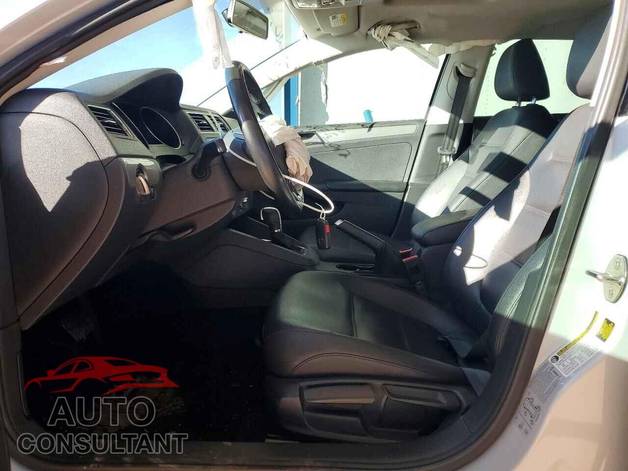 VOLKSWAGEN JETTA 2017 - 3VWDB7AJ8HM406495