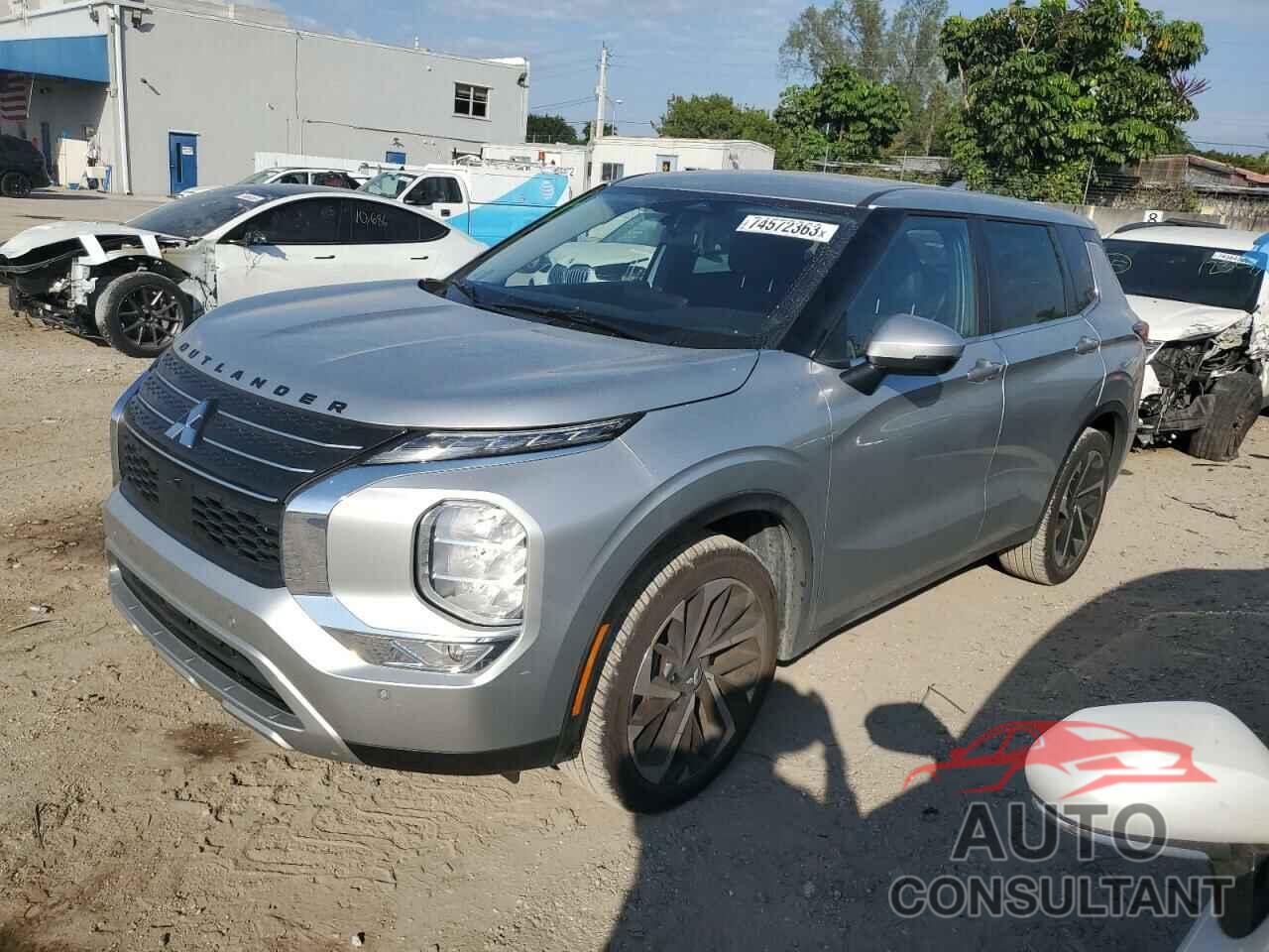 MITSUBISHI OUTLANDER 2023 - JA4J3UA82PZ046758
