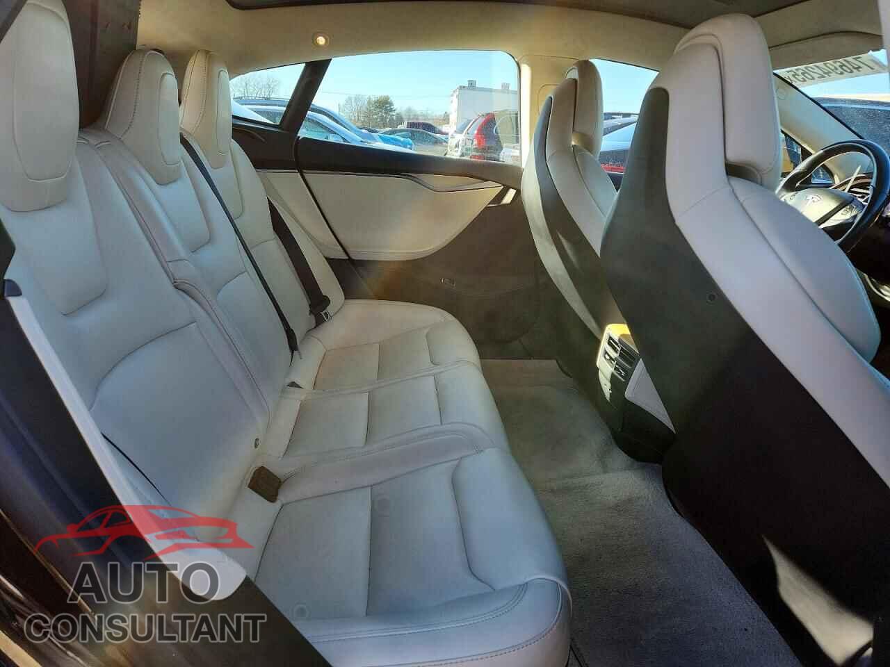 TESLA MODEL S 2018 - 5YJSA1E24JF293328
