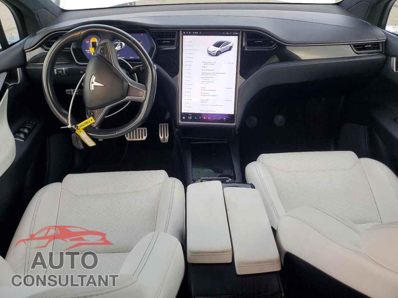 TESLA MODEL X 2018 - 5YJXCBE41JF120860