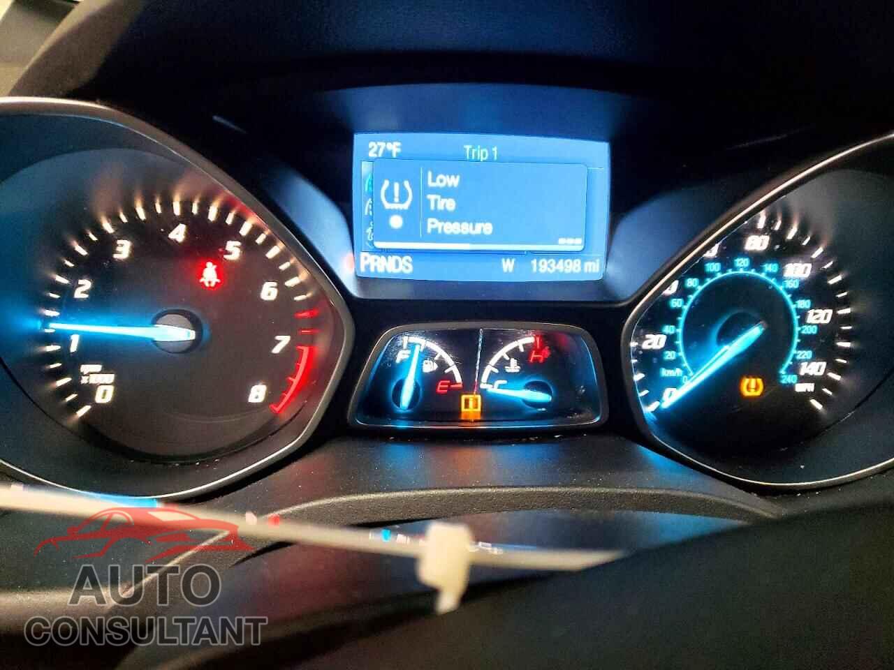FORD ESCAPE 2015 - 1FMCU9G98FUB64491