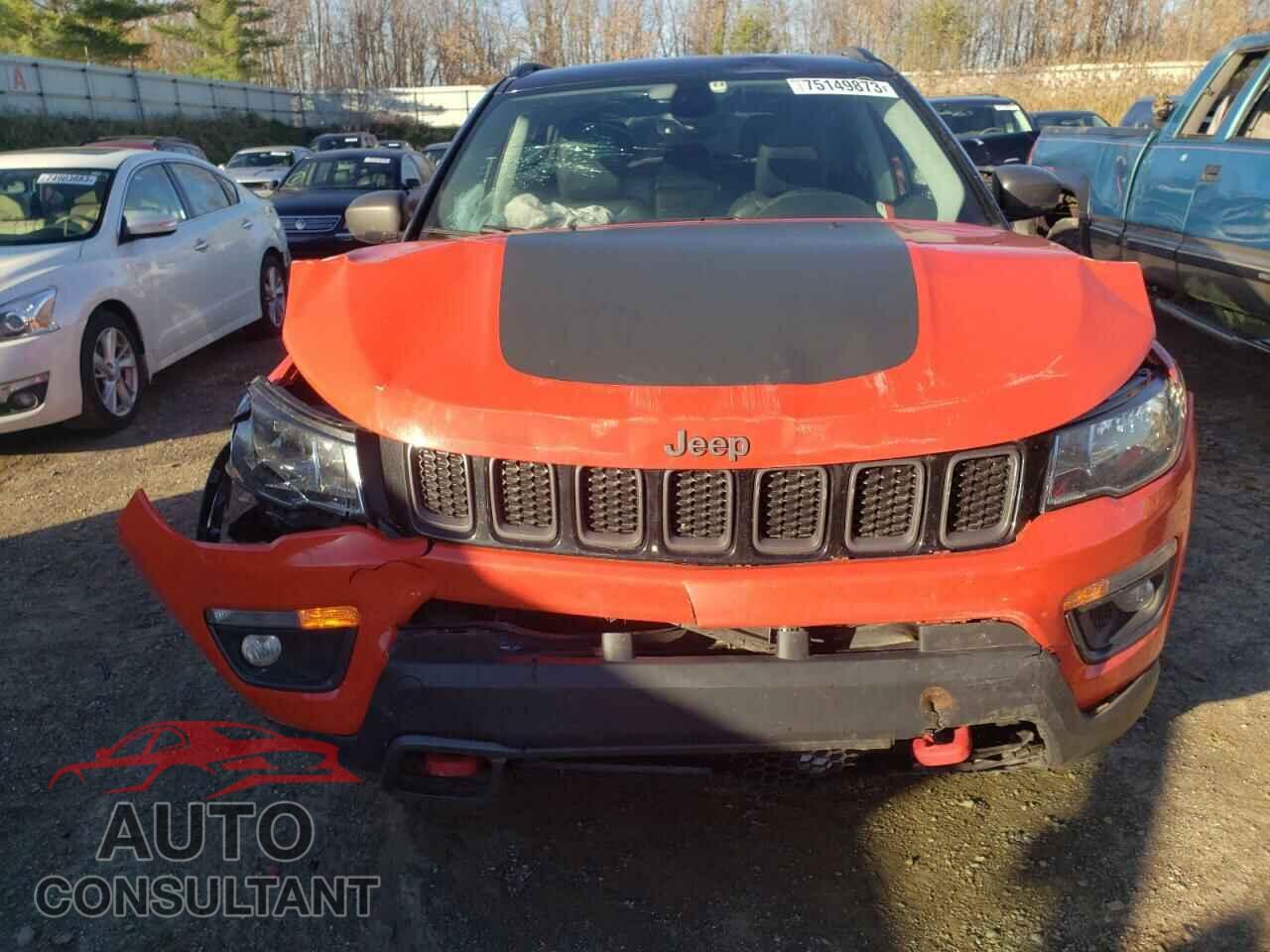 JEEP COMPASS 2018 - 3C4NJDDB5JT201256