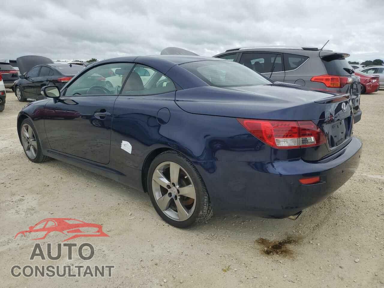 LEXUS IS 2011 - JTHFF2C24B2520094