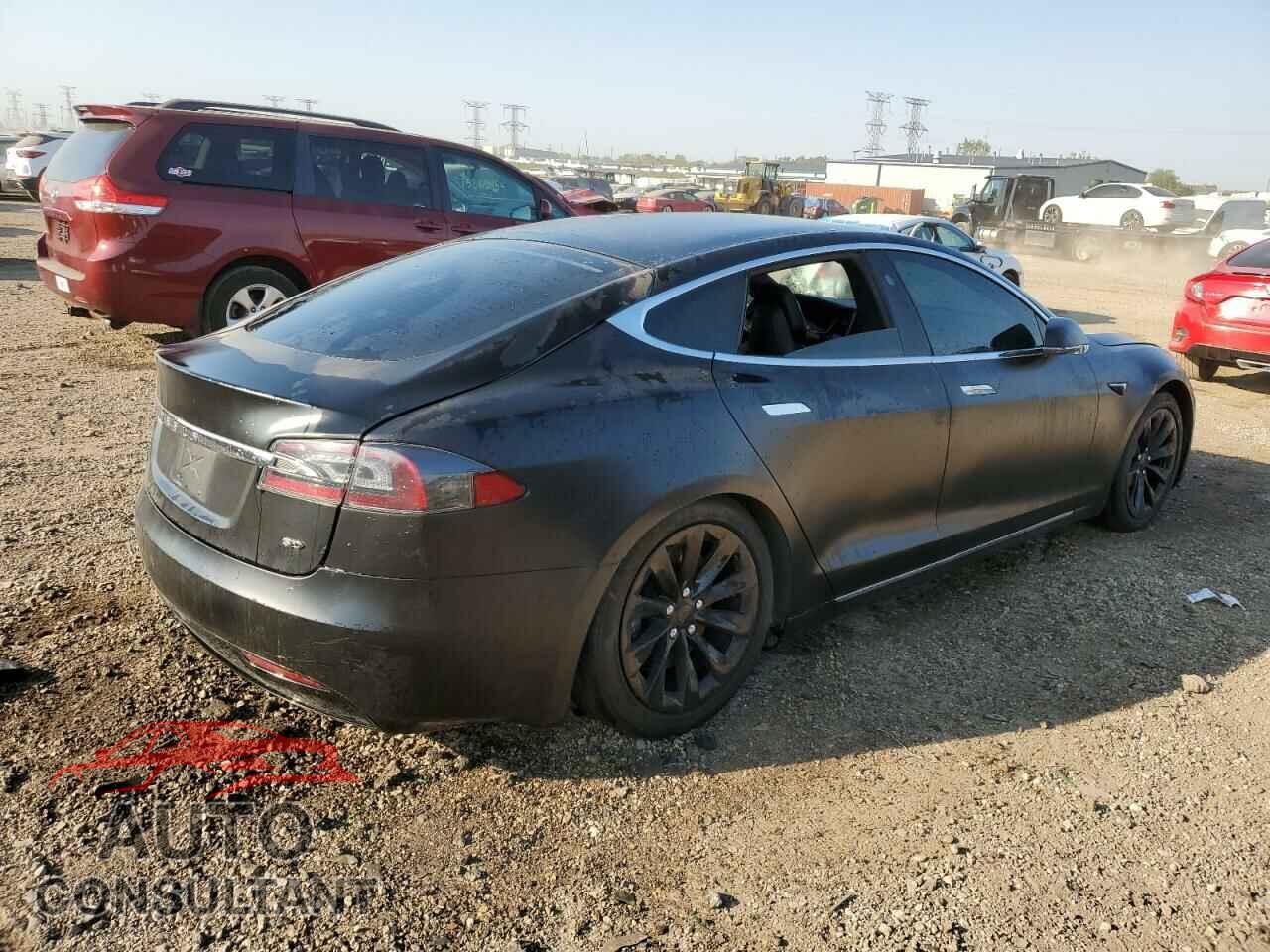 TESLA MODEL S 2018 - 5YJSA1E22JF281713