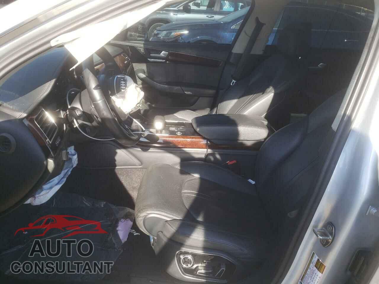 AUDI A8 2013 - WAURGAFD6DN010072