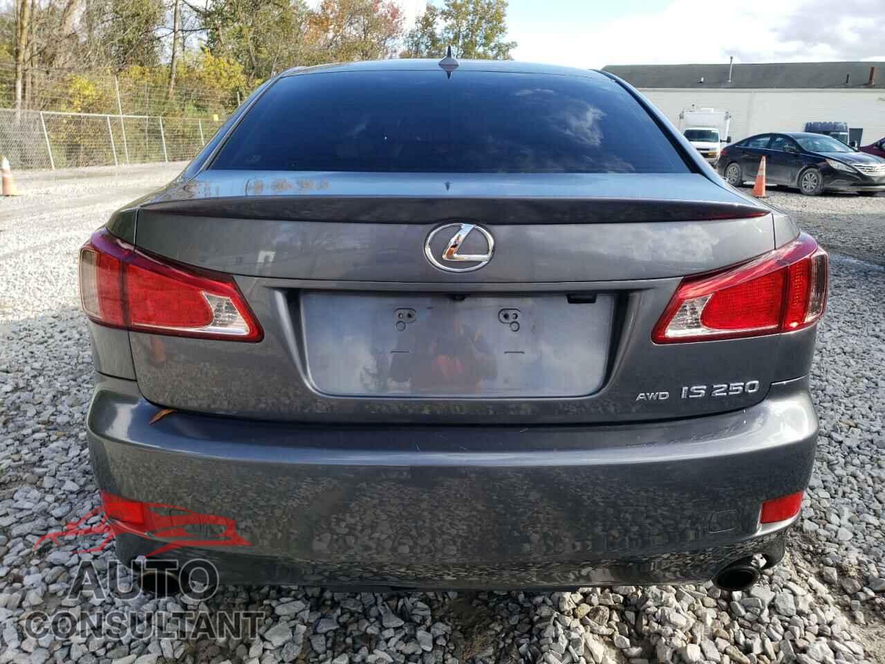 LEXUS IS 2013 - JTHCF5C24D5063342