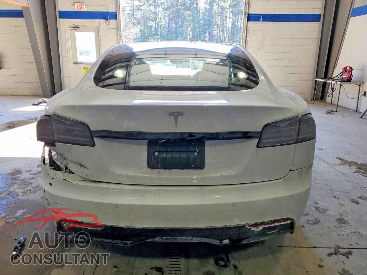 TESLA MODEL S 2022 - 5YJSA1E52NF476436